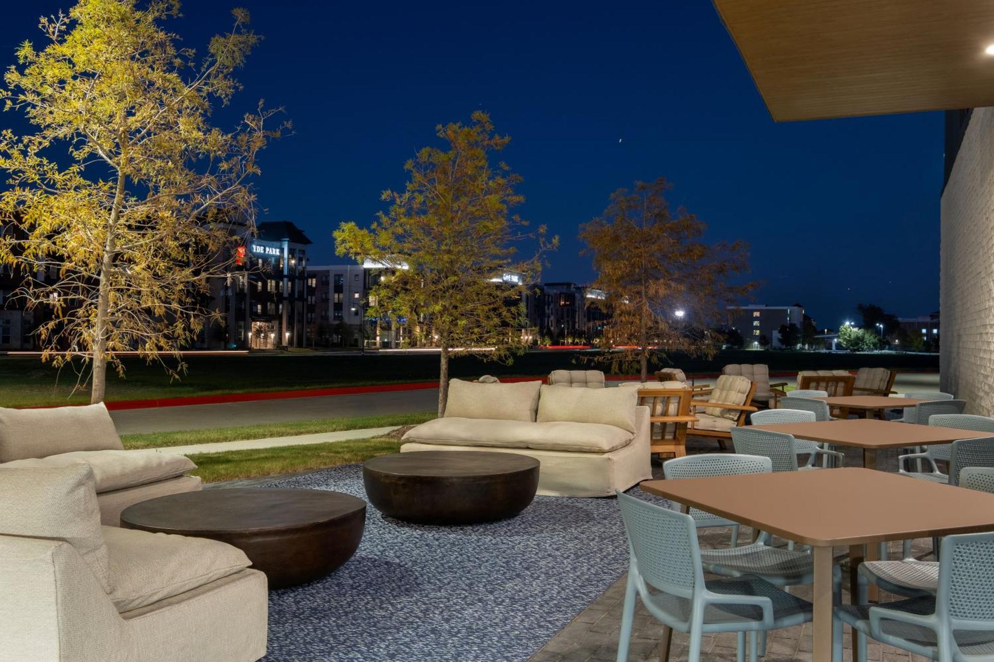 Denizen Hotel McKinney Eksteriør billede